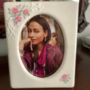 Vintage Cream Floral Ceramic Picture Frame Oval 5" x 7"